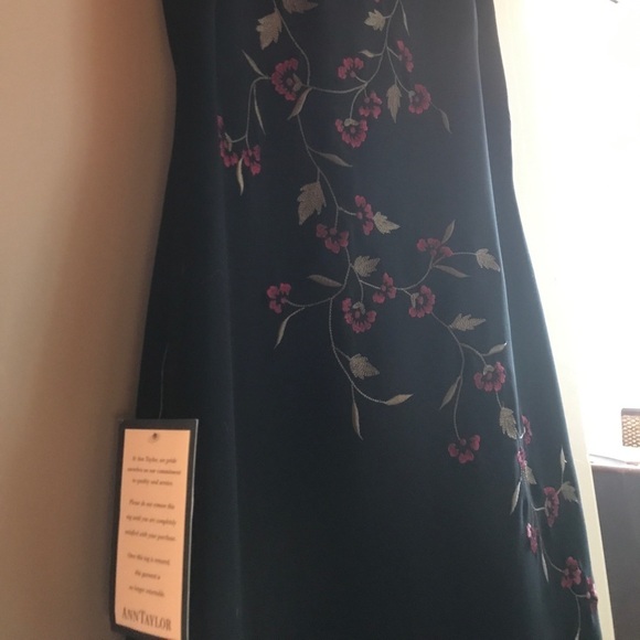 NWT. Ann Taylor sz 4P - Picture 5 of 6